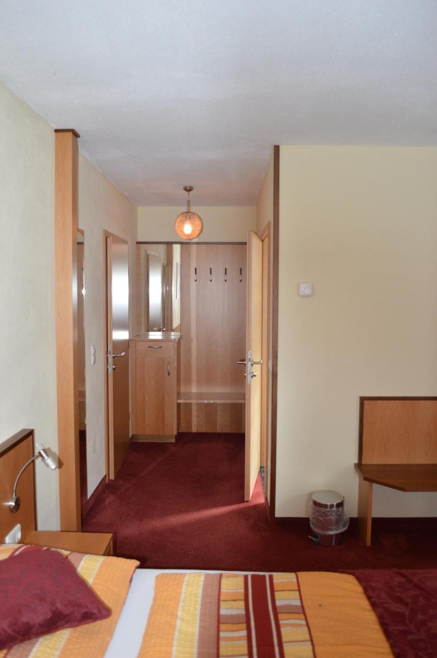 Fruehstueckspension Krump Bad Waltersdorf Room photo