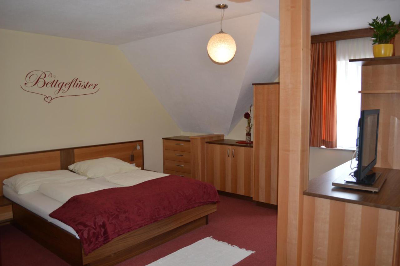 Fruehstueckspension Krump Bad Waltersdorf Exterior photo
