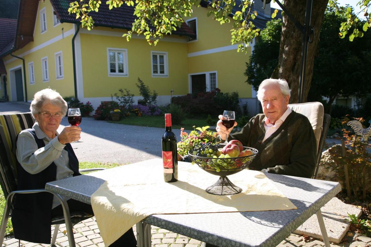 Fruehstueckspension Krump Bad Waltersdorf Exterior photo
